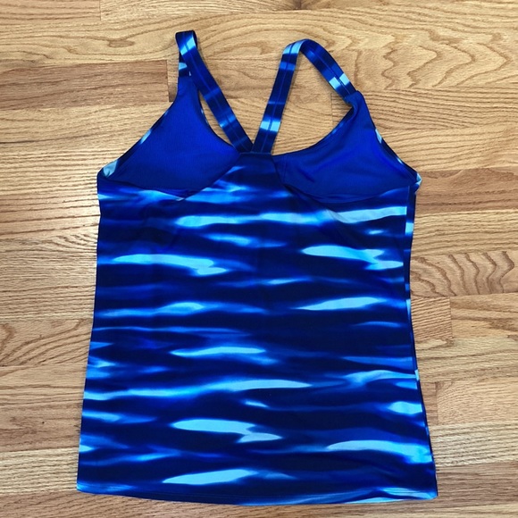 Athleta XL Optimism tank - Picture 2 of 7